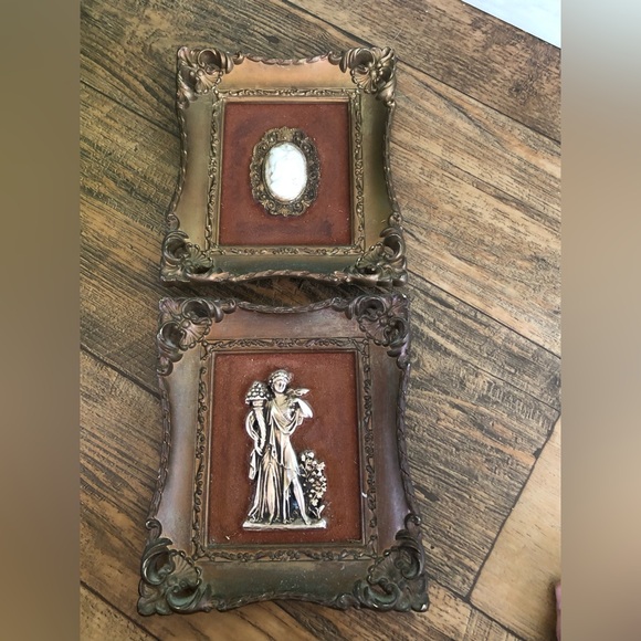 2 Vintage Gold Tone Ornate Frames Miniature, Cameo Angel Cherub Figure Victorian - Picture 3 of 7